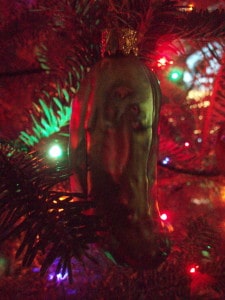 of course a Heinz-loving girl has a pickle ornament on her tree!