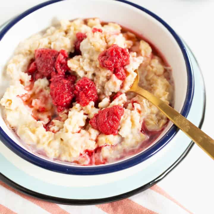 5-minute oatmeal with frozen fruit, via goodfoodstories.com