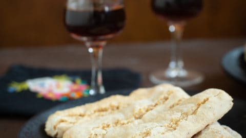 ossi dei morti cookies, or "bones of the dead" - via www.goodfoodstories.com