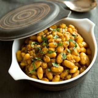 garlicky stewed cannellini beans, via www.www.goodfoodstories.com