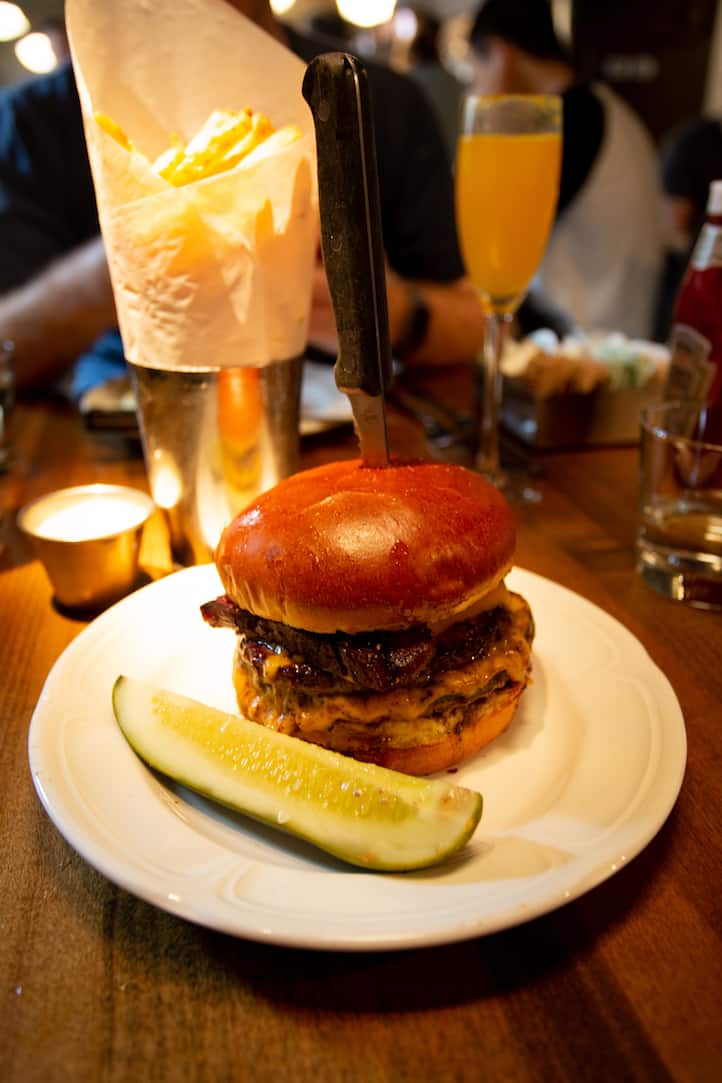 How to Eat the Au Cheval Burger Without Waiting Three Hours