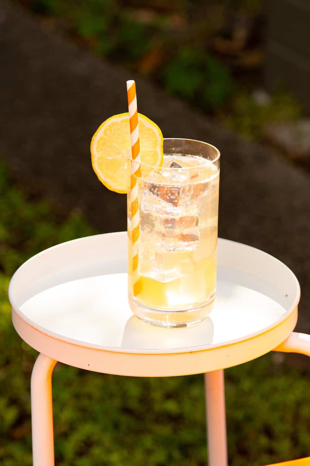 gin passionfruit lemon cocktail